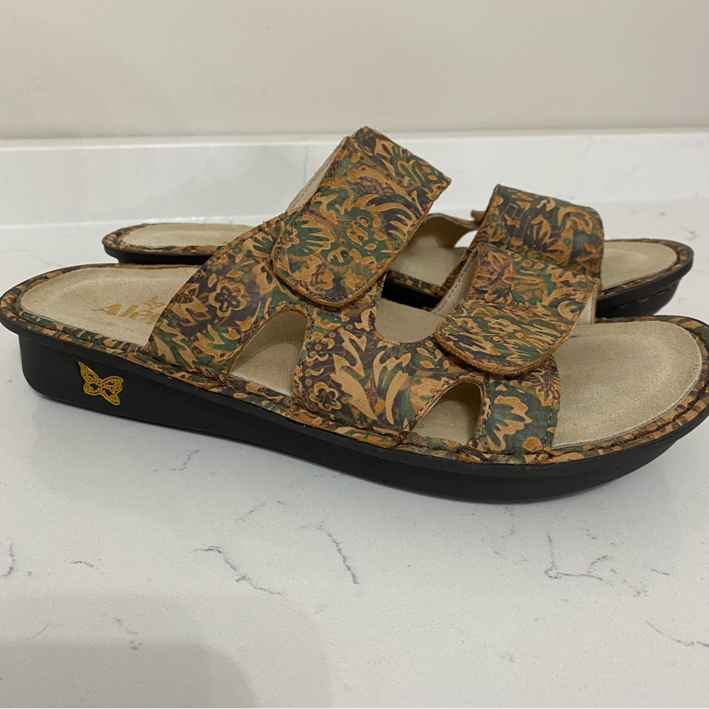 Alegria sandals